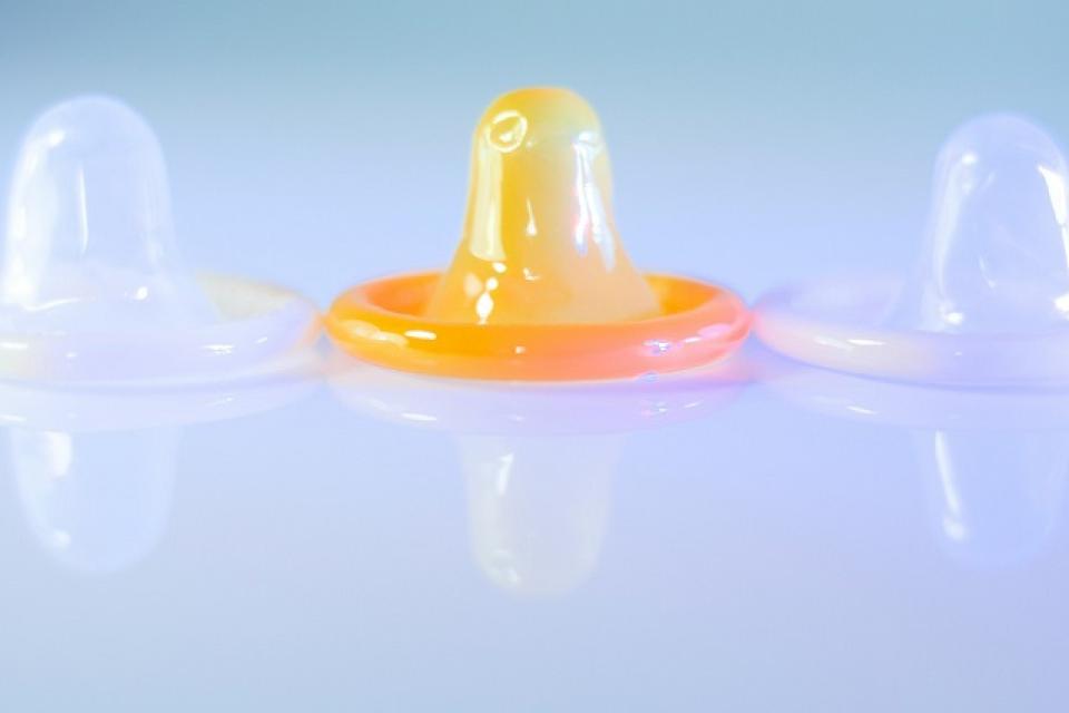 Wat zijn de voor en nadelen van condooms met zaaddodend glijmiddel?